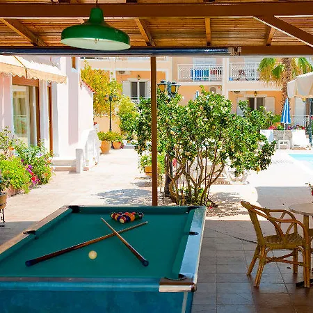 Aparthotel Edelweiss 3*